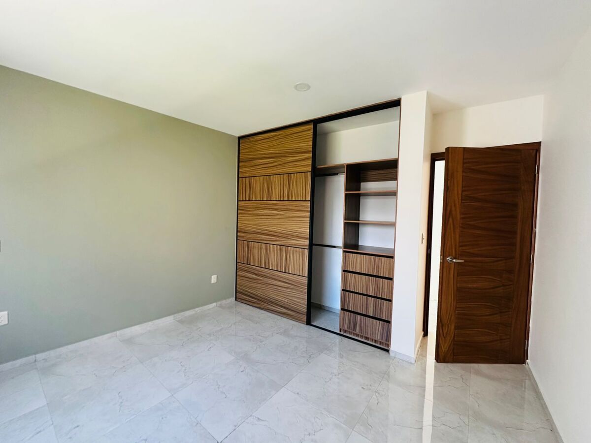 12 of 20: RECAMARA SECUNDARIA 2