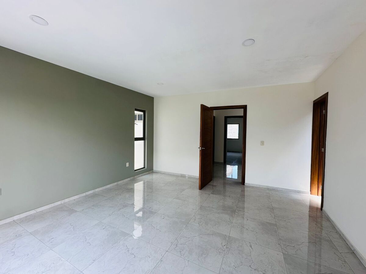 13 of 20: RECAMARA PRINCIPAL