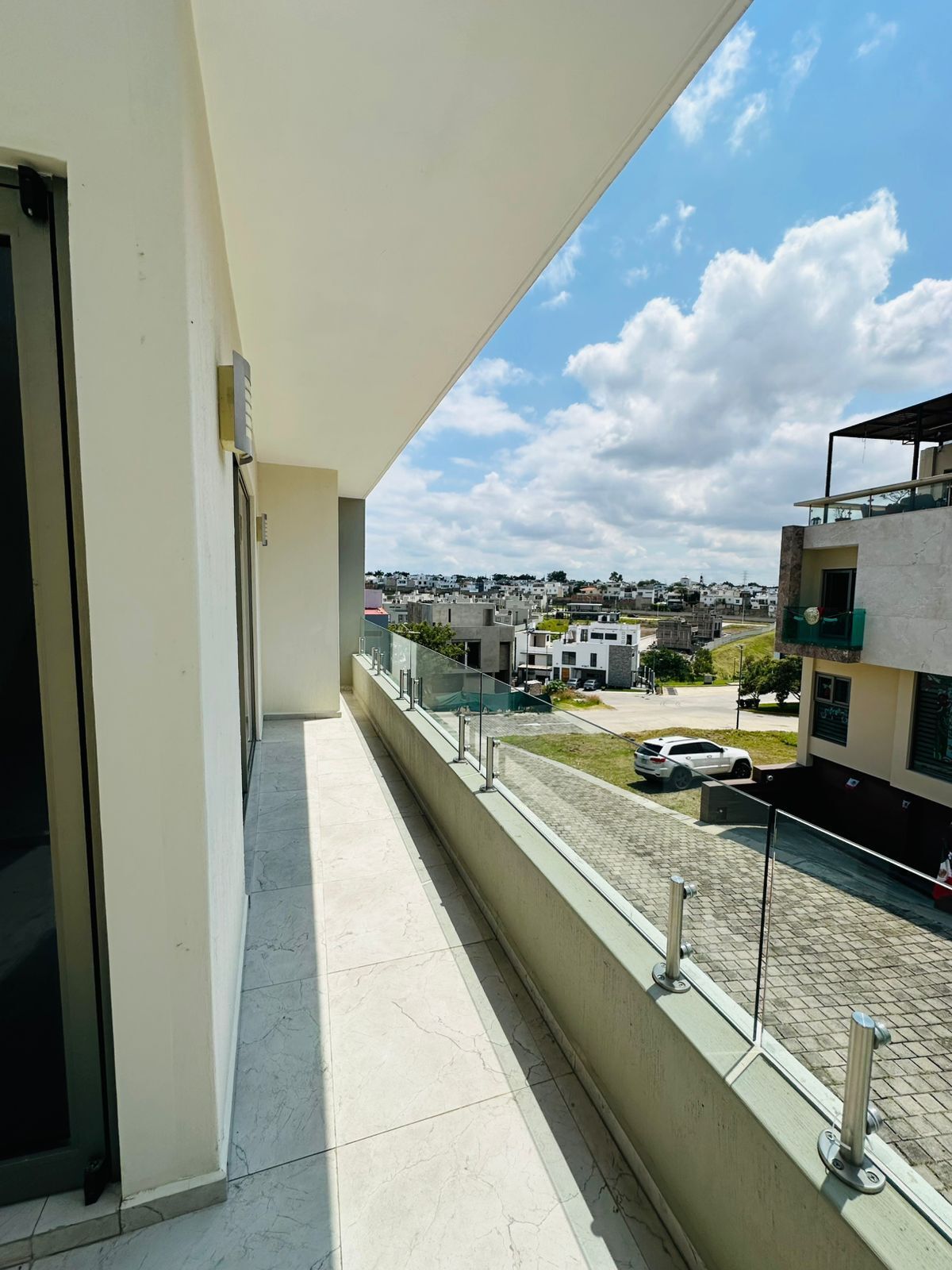 17 of 20: TERRAZA RECAMARA PRINCIPAL