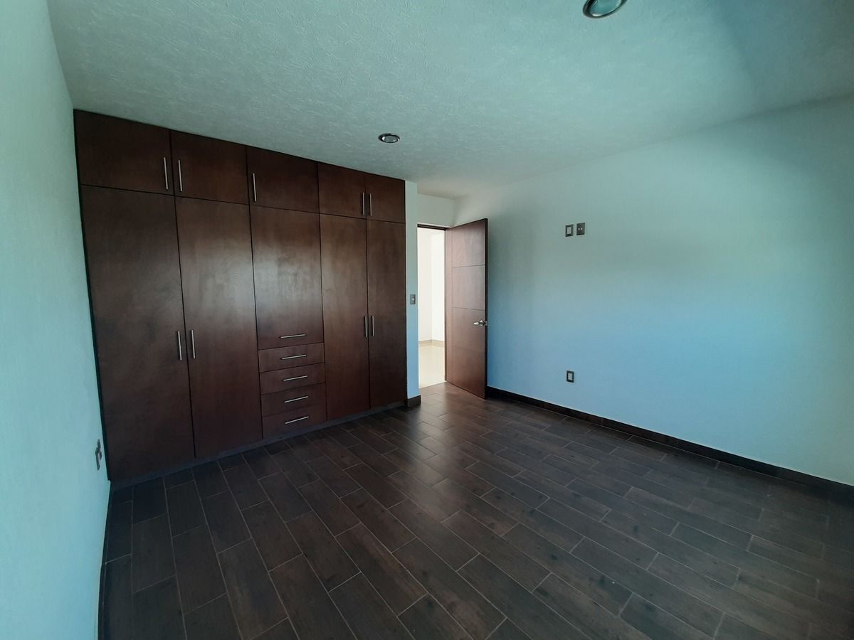 Renta casa en Corregidora, Fracc. San Jerónimo