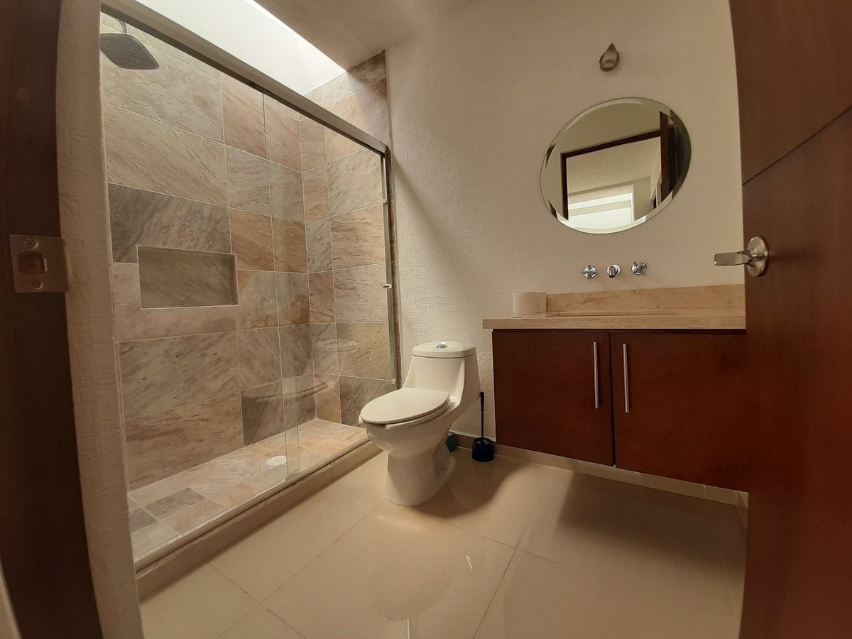 Renta casa en Corregidora, Fracc. San Jerónimo