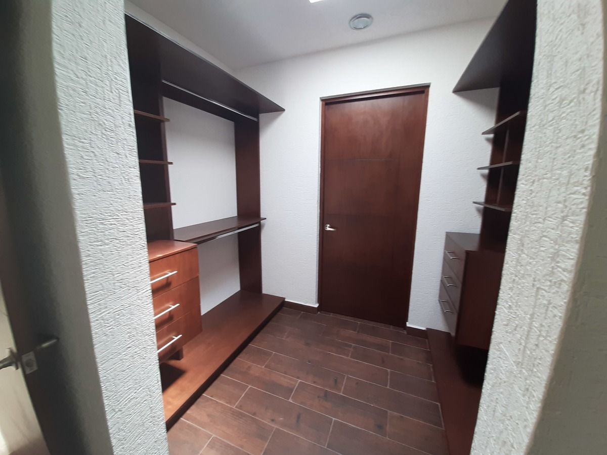 Renta casa en Corregidora, Fracc. San Jerónimo