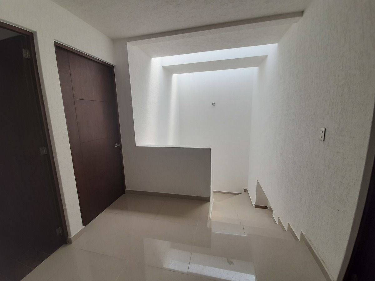 Renta casa en Corregidora, Fracc. San Jerónimo