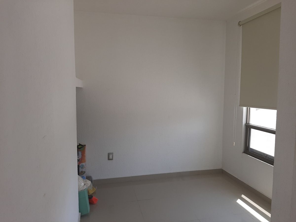 Renta casa en Corregidora, Fracc. San Jerónimo