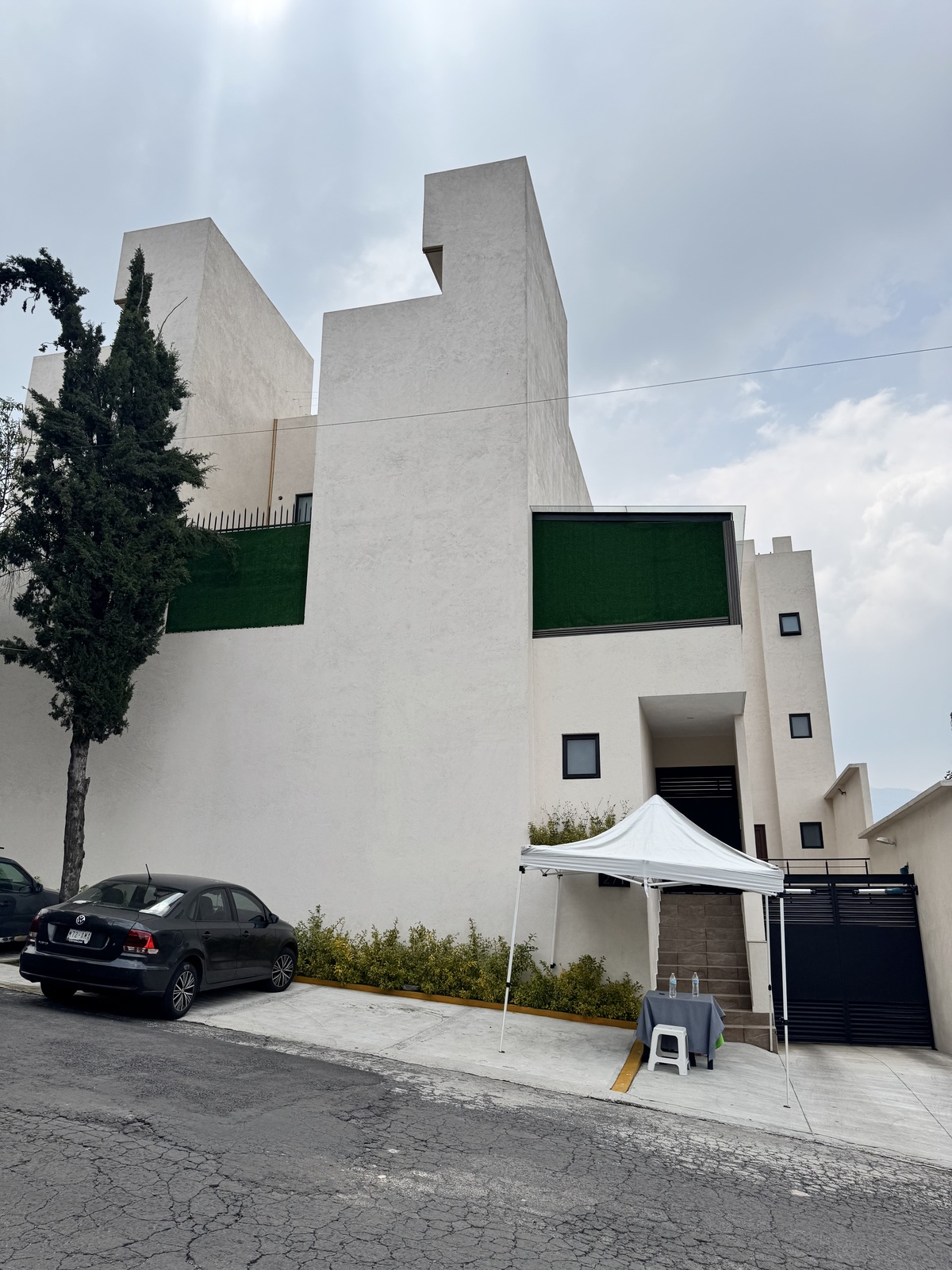 1 de 17: Fachada