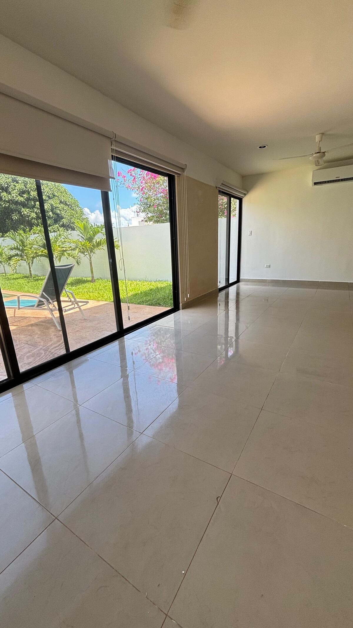 7 de 34: Sala y comedor corridos