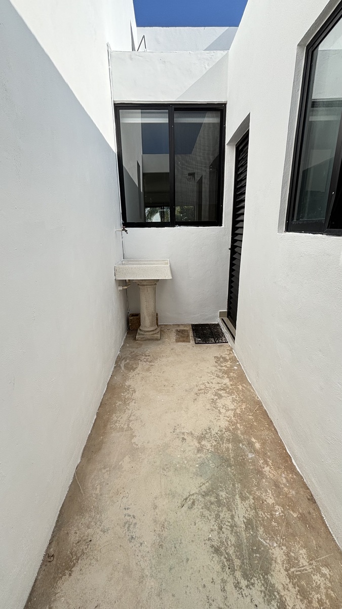 26 de 34: Área de servicio