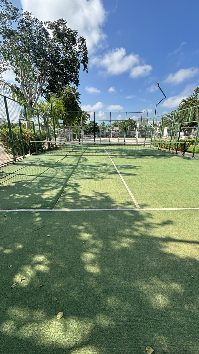 34 de 34: Cancha de pádel