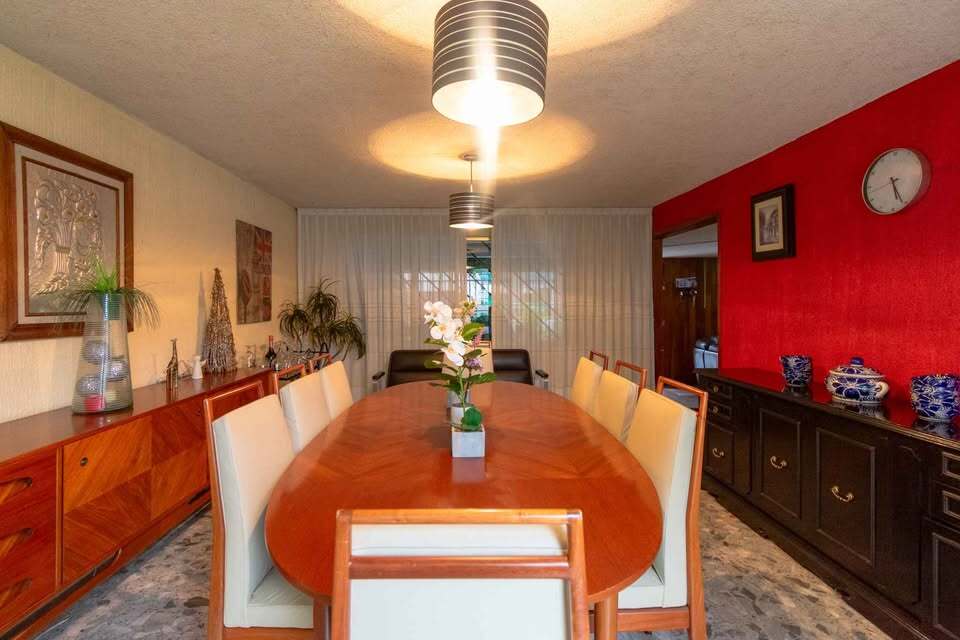 5 of 23: Comedor