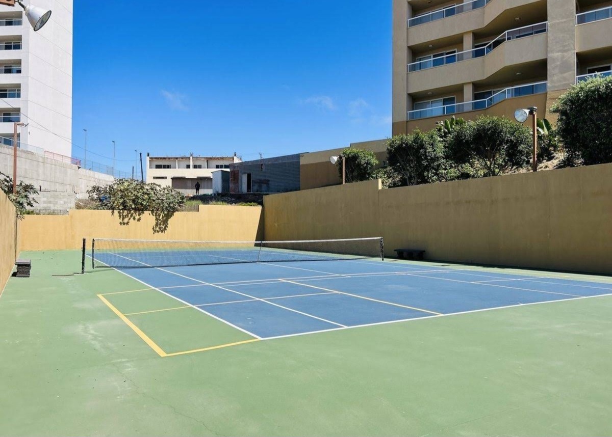 3 de 30: Tennis court