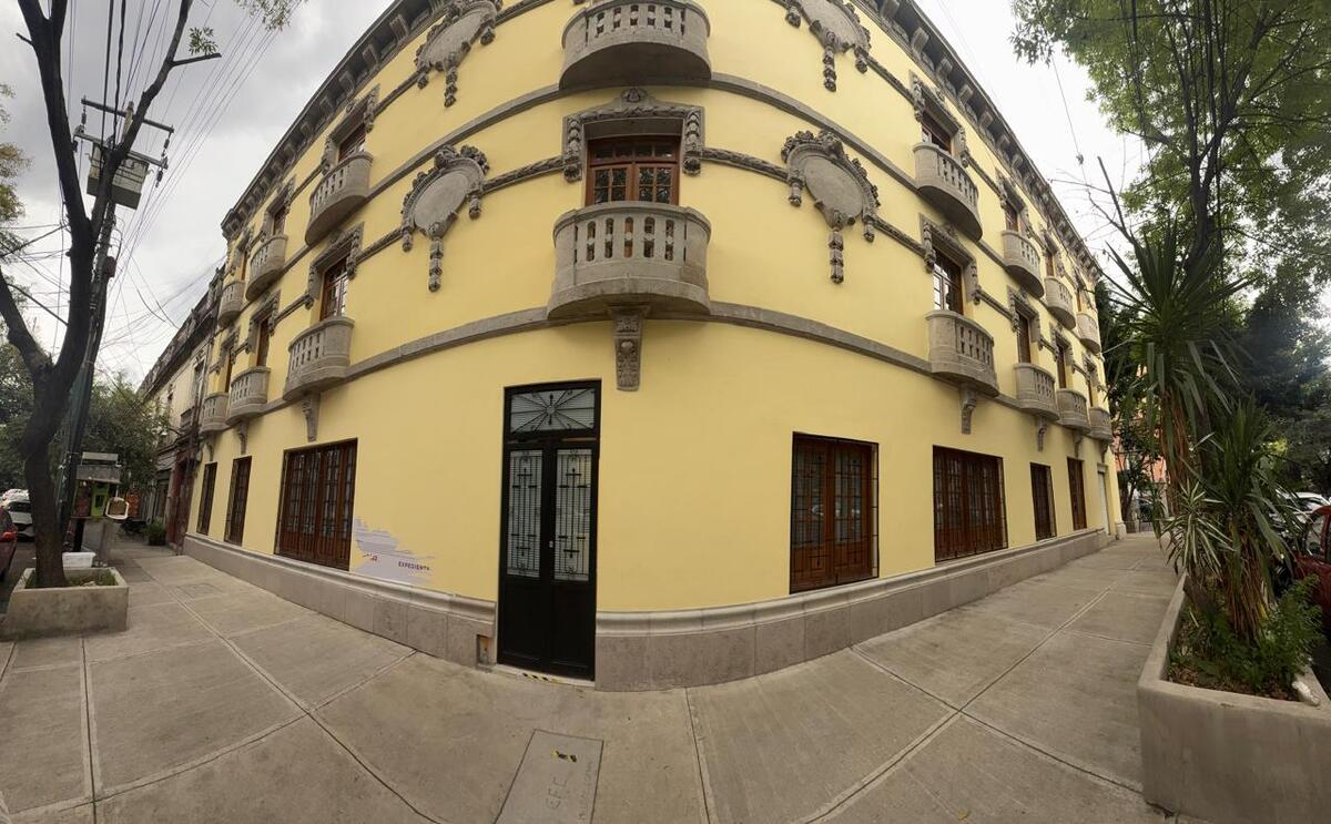 1 de 22: Exterior