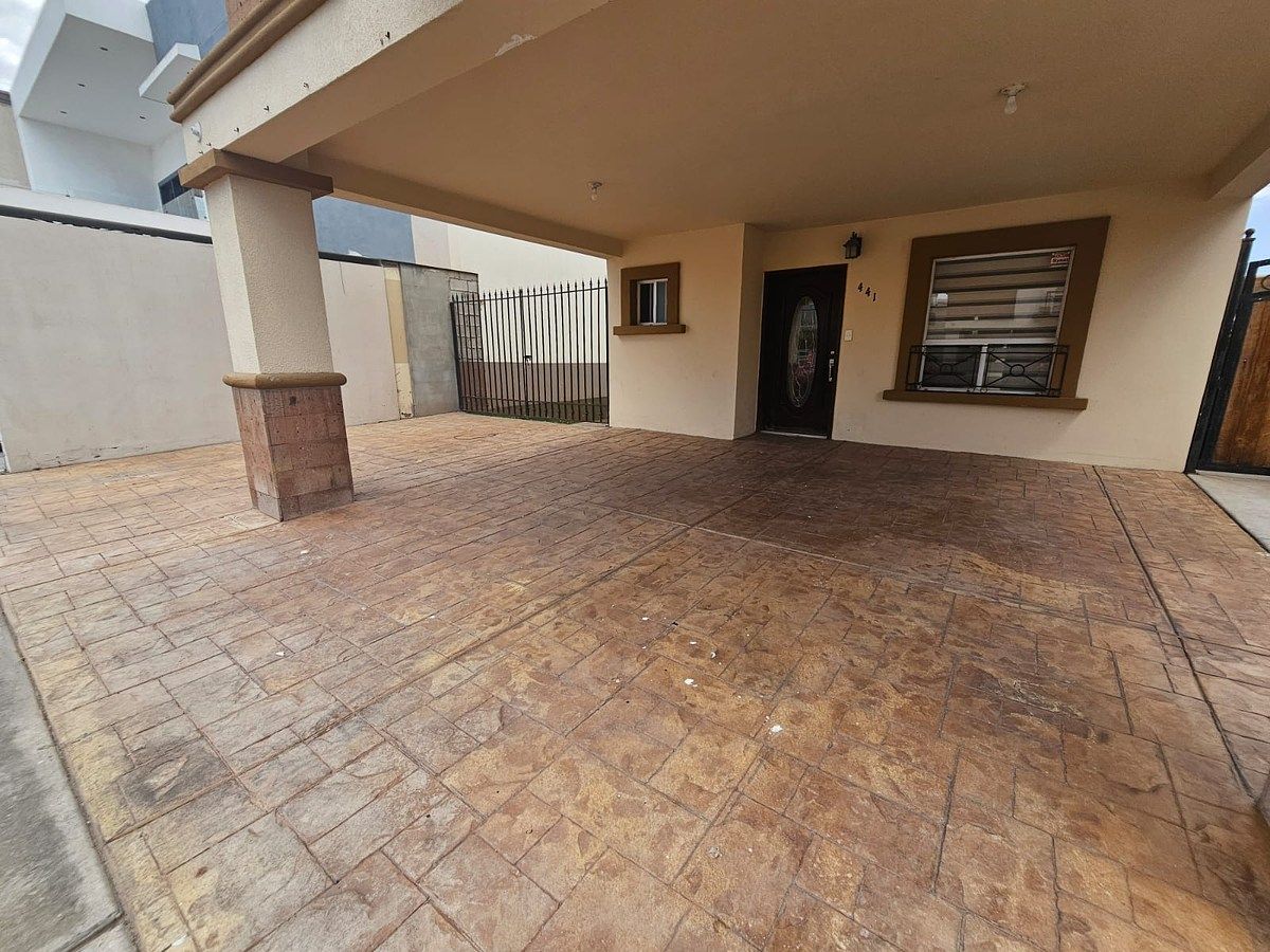 Casa en Quinta Alcázar de Toledo, Mexicali, foto 3 de 23