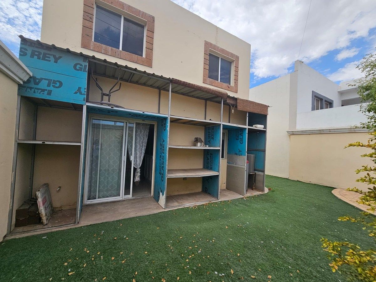 Casa en Quinta Alcázar de Toledo, Mexicali, foto 5 de 23