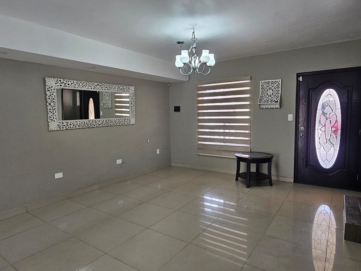 Casa en Quinta Alcázar de Toledo, Mexicali, foto 8 de 23