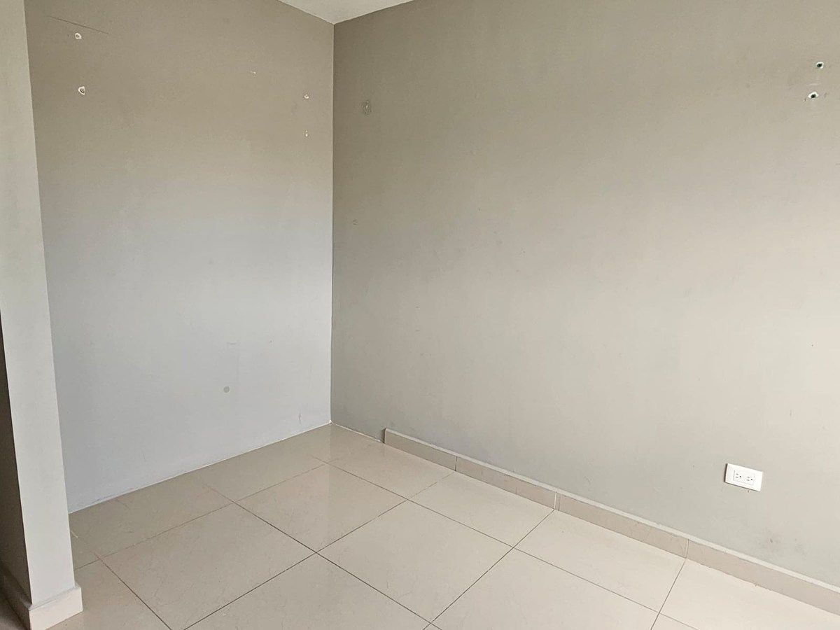 Casa en Quinta Alcázar de Toledo, Mexicali, foto 13 de 23
