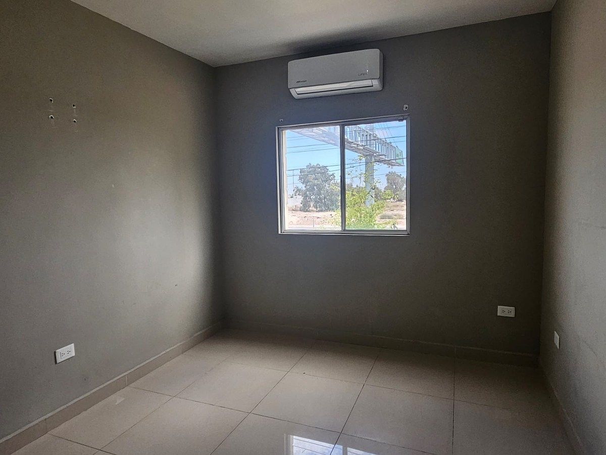 Casa en Quinta Alcázar de Toledo, Mexicali, foto 15 de 23