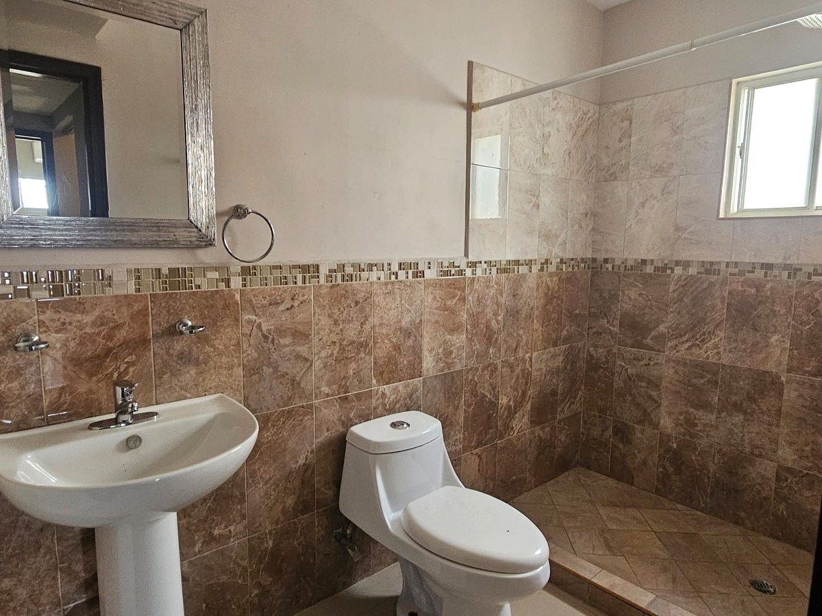 Casa en Quinta Alcázar de Toledo, Mexicali, foto 18 de 23