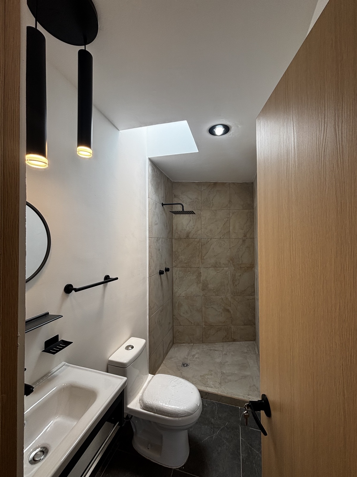 6 of 15: Baño completo