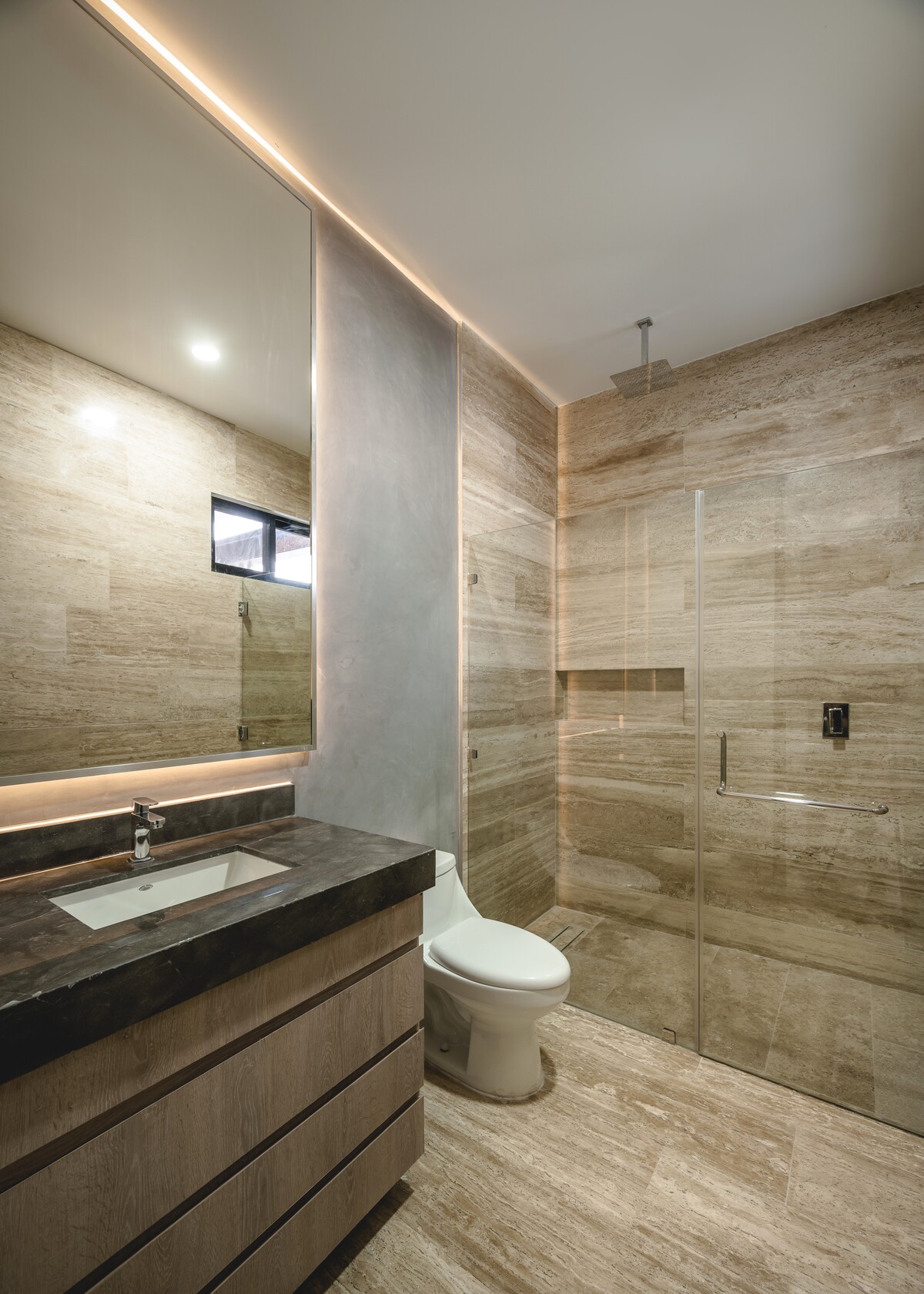 11 de 27: BAÑO