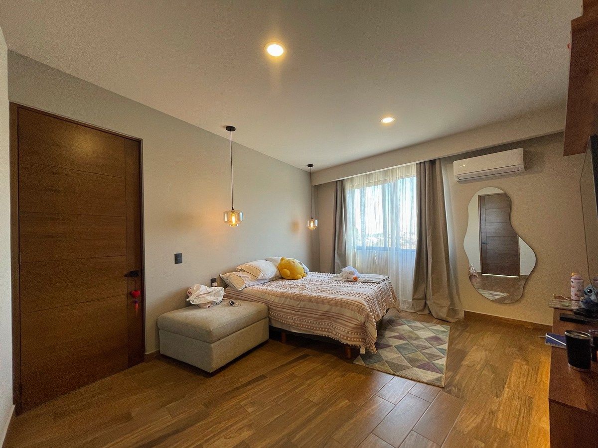 Casa en venta en Morelia, Mich. Con carril de nado y habitación en PB