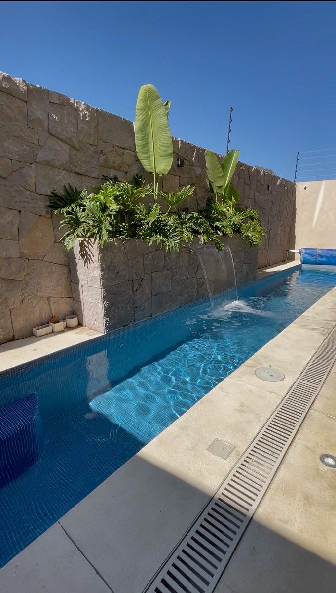 Casa en venta en Morelia, Mich. Con carril de nado y habitación en PB