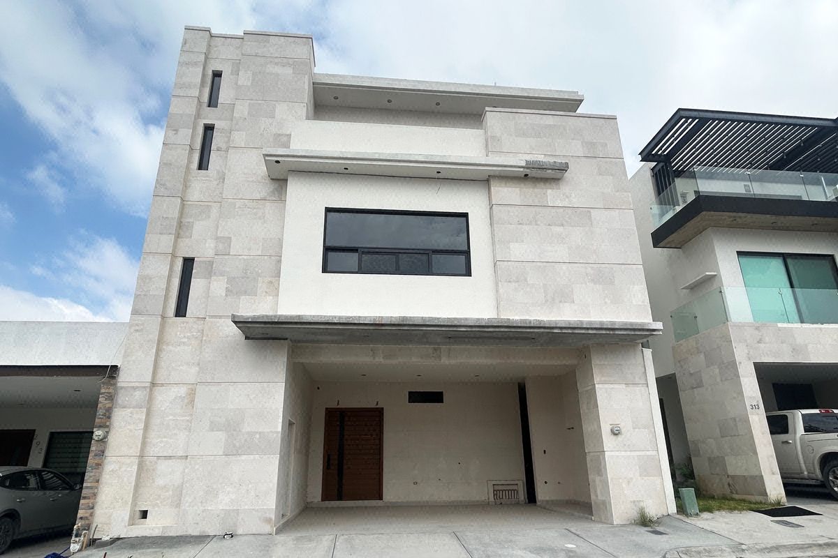 Estrena residencia en VENTA en fraccionamiento Torrealta