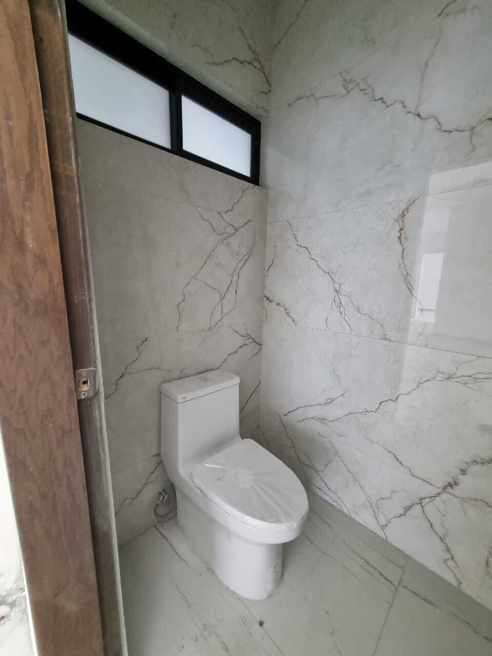 9 de 28: BAÑO PB