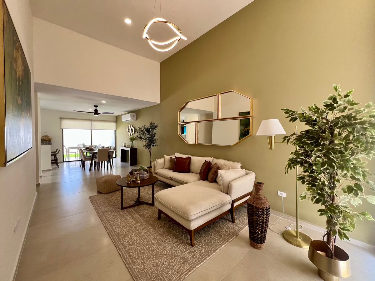 4 de 18: Sala y Comedor