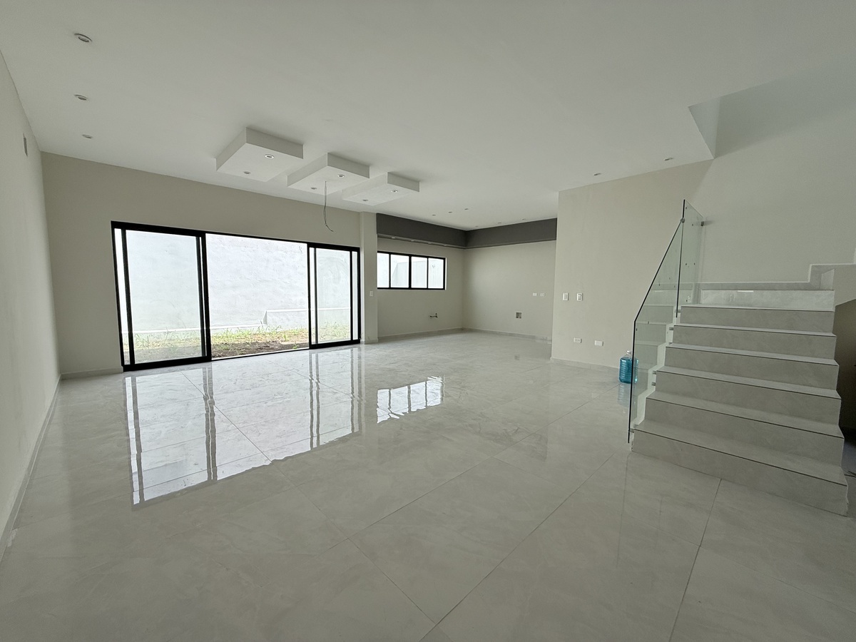 5 de 30: Sala, comedor y cocina