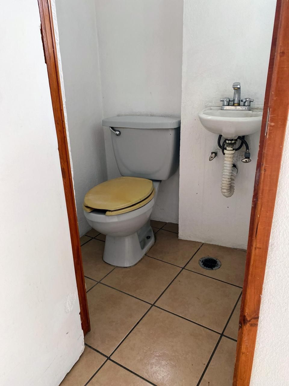 14 de 40: BAÑO RECAMARA