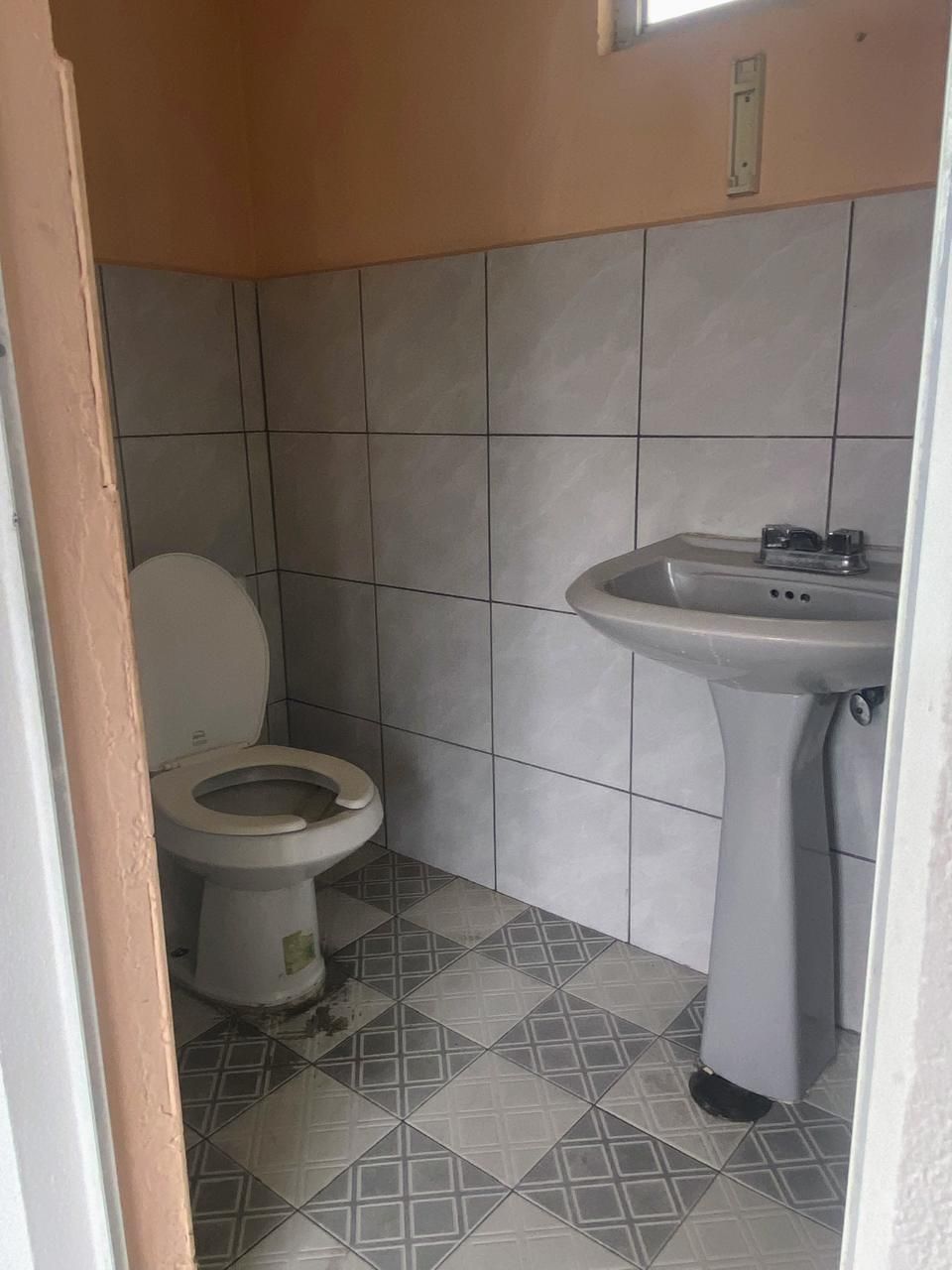 21 de 40: BAÑO