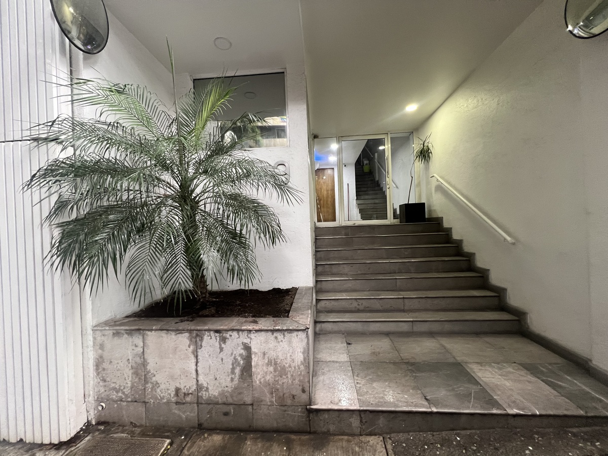 1 de 41: FACHADA