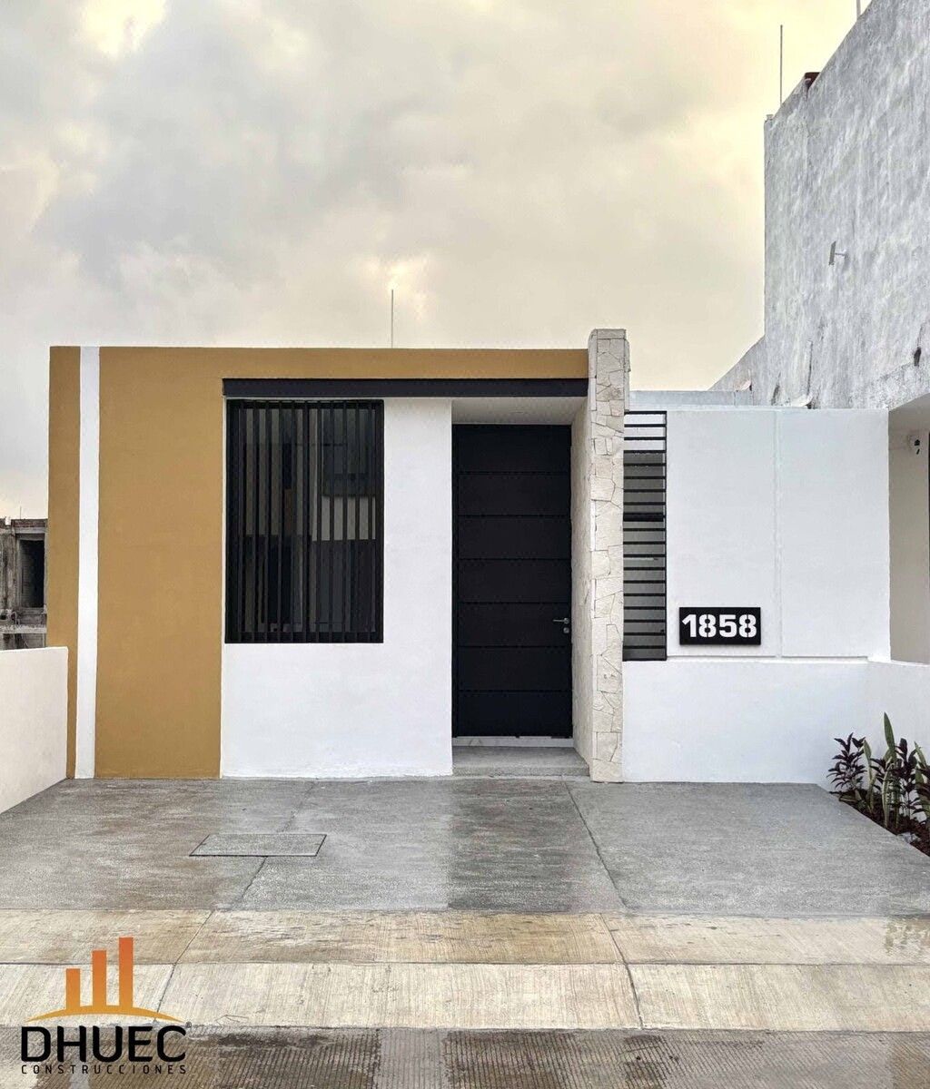 Casa en Venta 1 Nivel 2 Recamaras, en Colima, Piunto Rioja