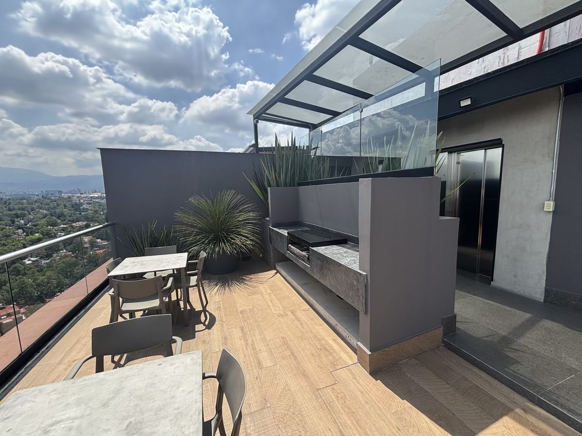 26 de 43: Asador Roof Garden