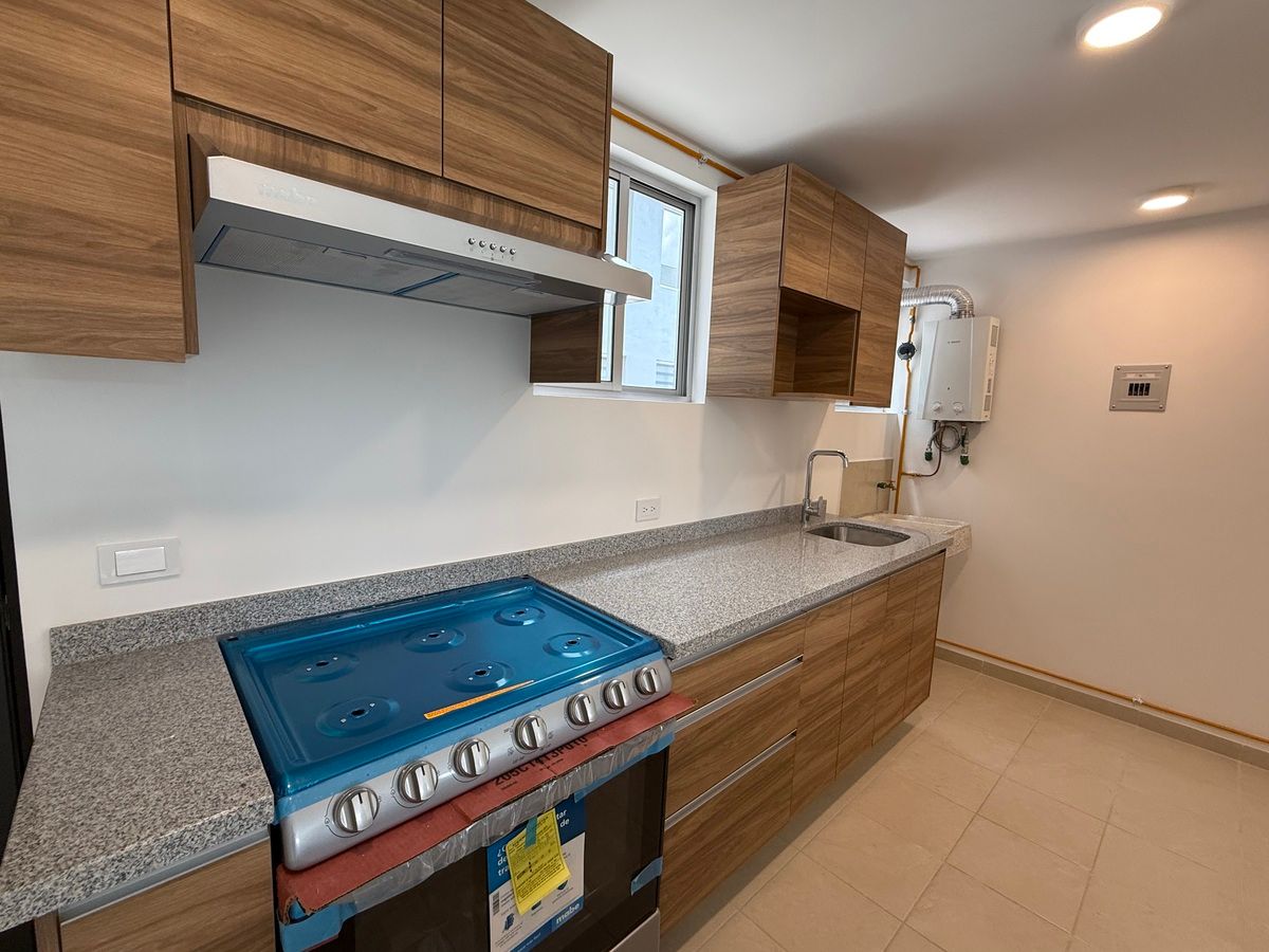 NEW APARTMENT CITY TLATELOLCO, photo 1 of 21