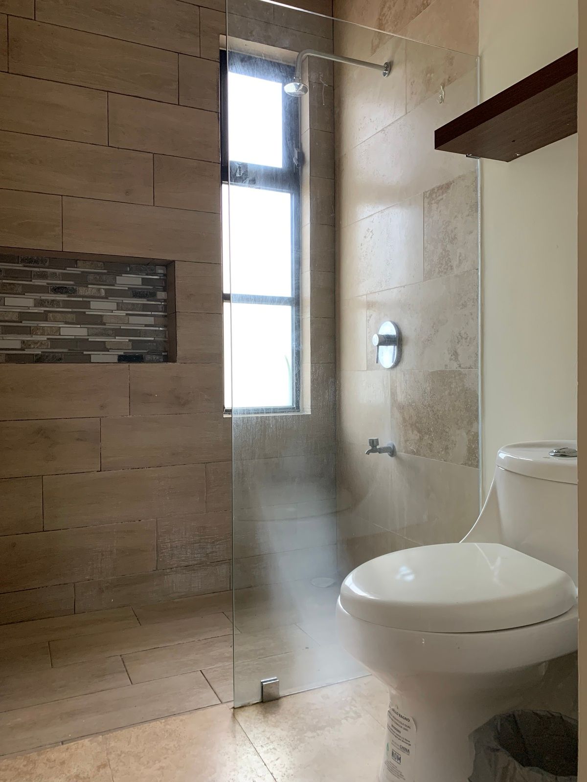 15 de 18: Baño habitación secundaria