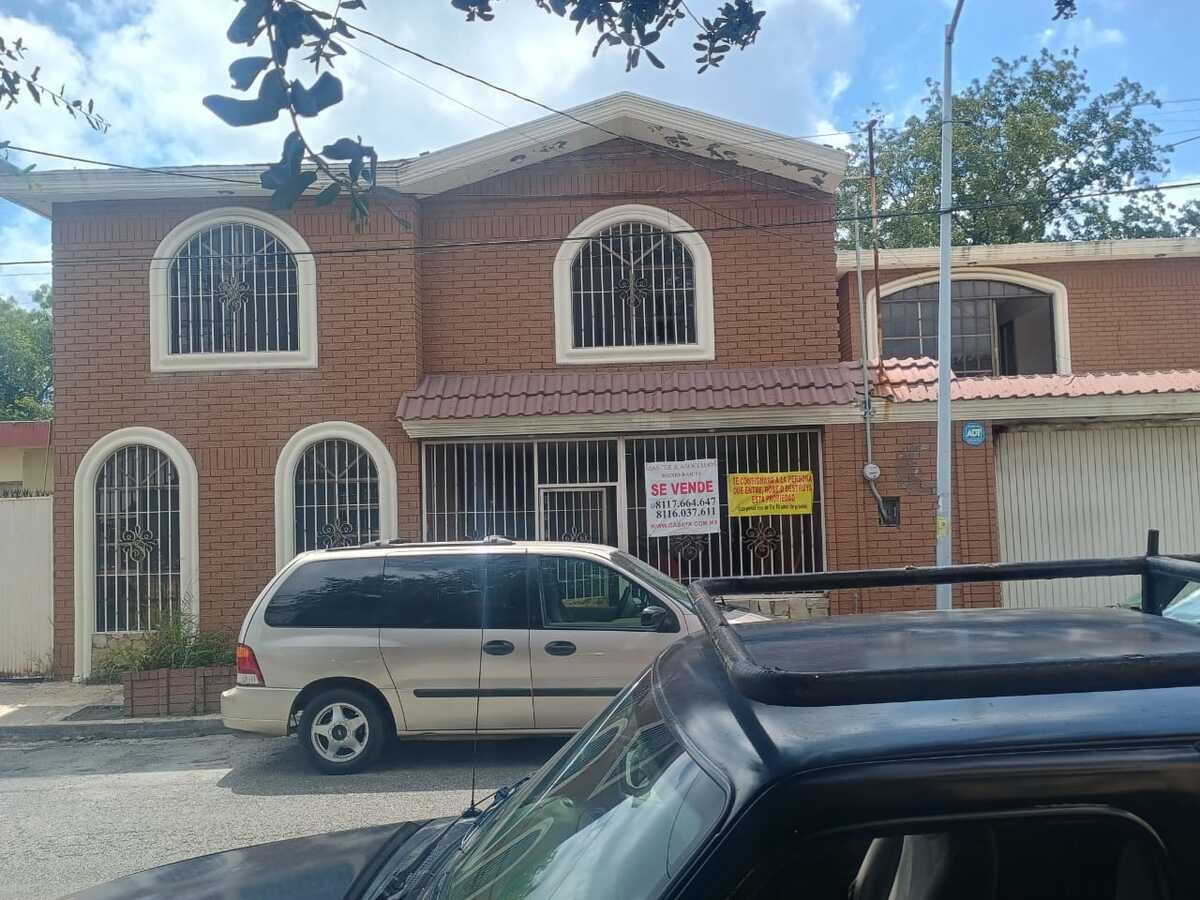 CASA EN VENTA EN LAS PUENTES 1ER SECTOR, SAN NICOLAS - foto 1