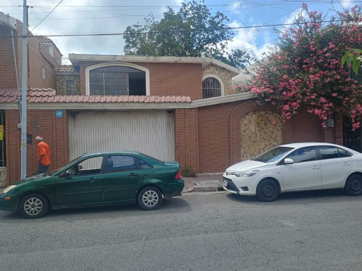 CASA EN VENTA EN LAS PUENTES 1ER SECTOR, SAN NICOLAS - foto 3