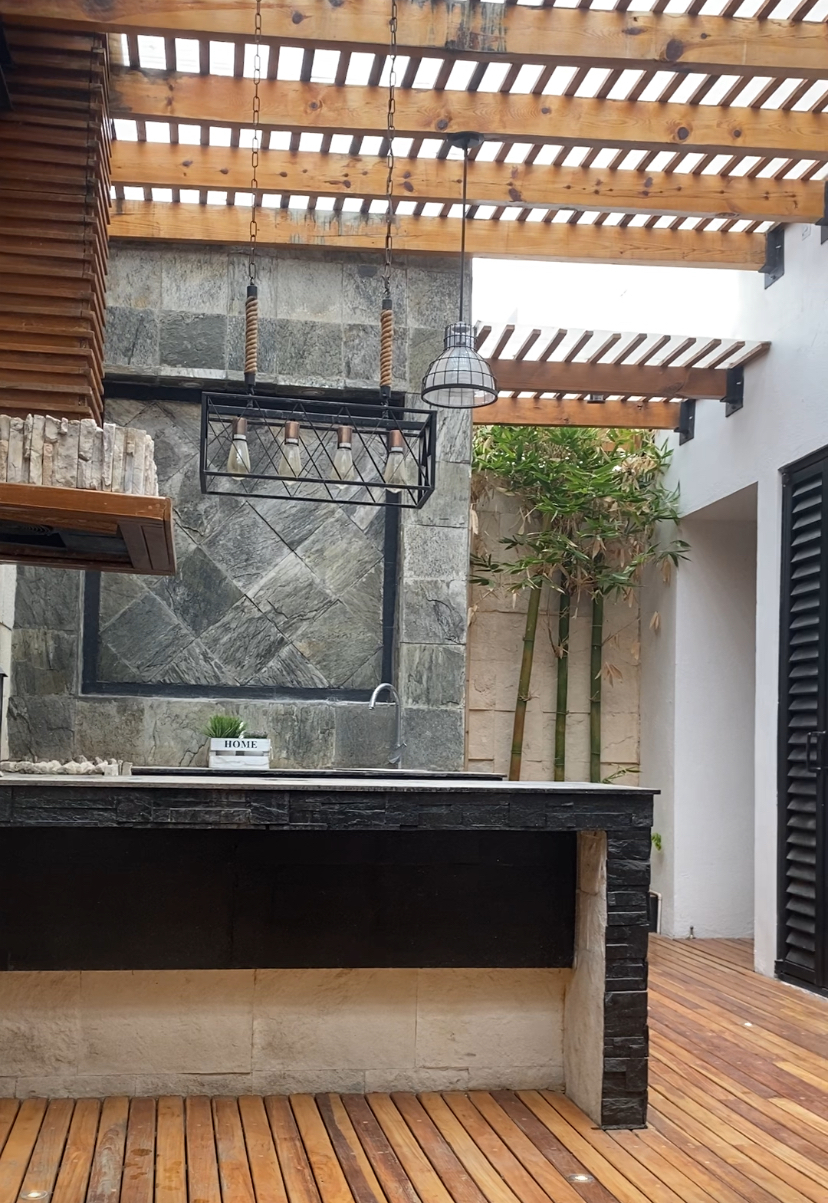 1 de 22: Terraza con asador