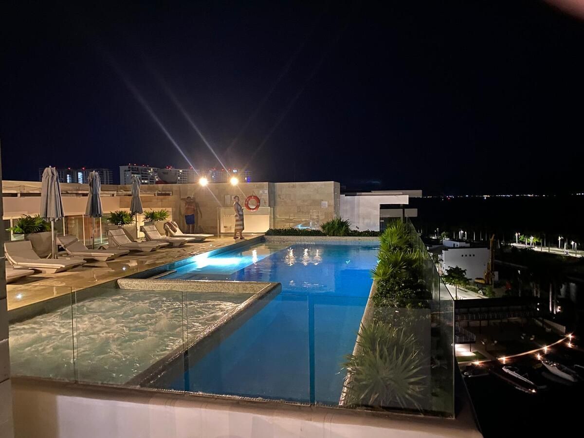 Puerto Cancún departamento en esquina venta, foto 10 de 11