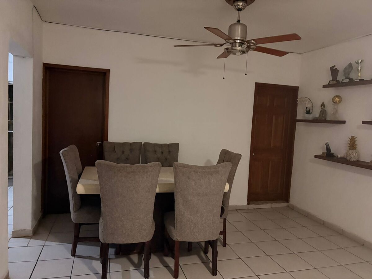 OPORTUNIDAD INVERSIONISTAS 2 CASAS Y LOCAL COMERCIAL TONALA - foto 4