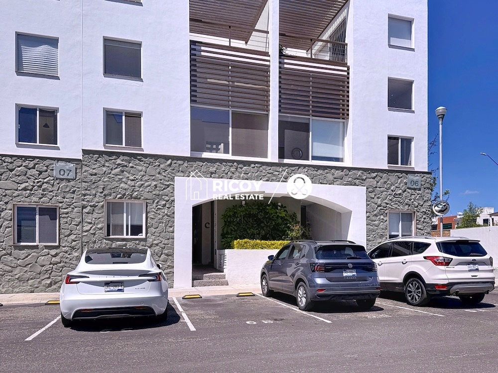 1 de 35: Fachada