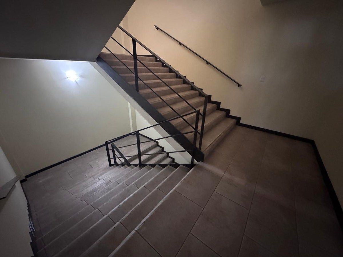 Edificio en Zona 10, Guatemala, foto 11 de 35