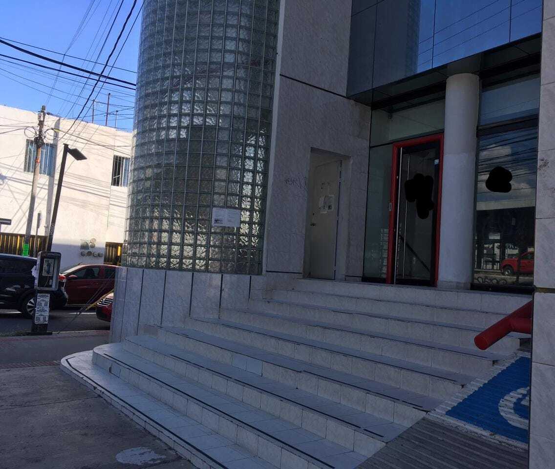 4 de 12