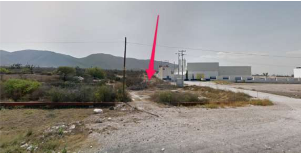 4 de 7: Entrada sobre la Carretera a Cadereyta