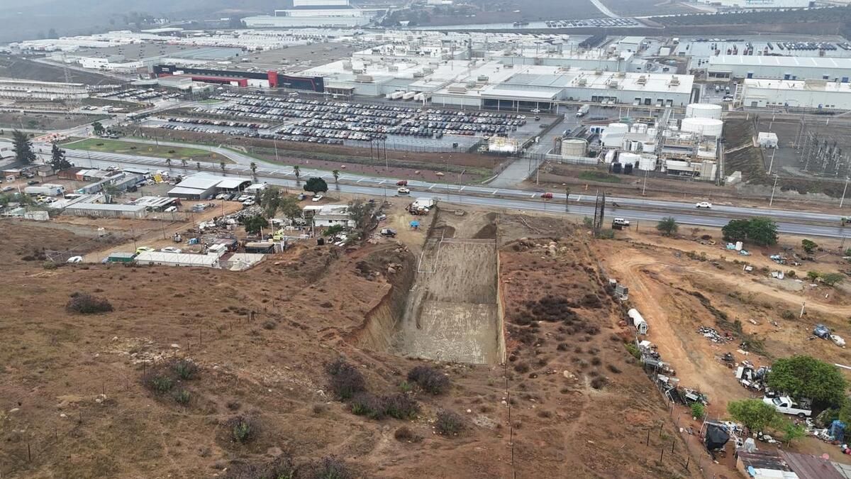 TERRENO COMERCIAL EN VENTA CARRETERA LIBRE TECATE-TIJUANA - foto 2