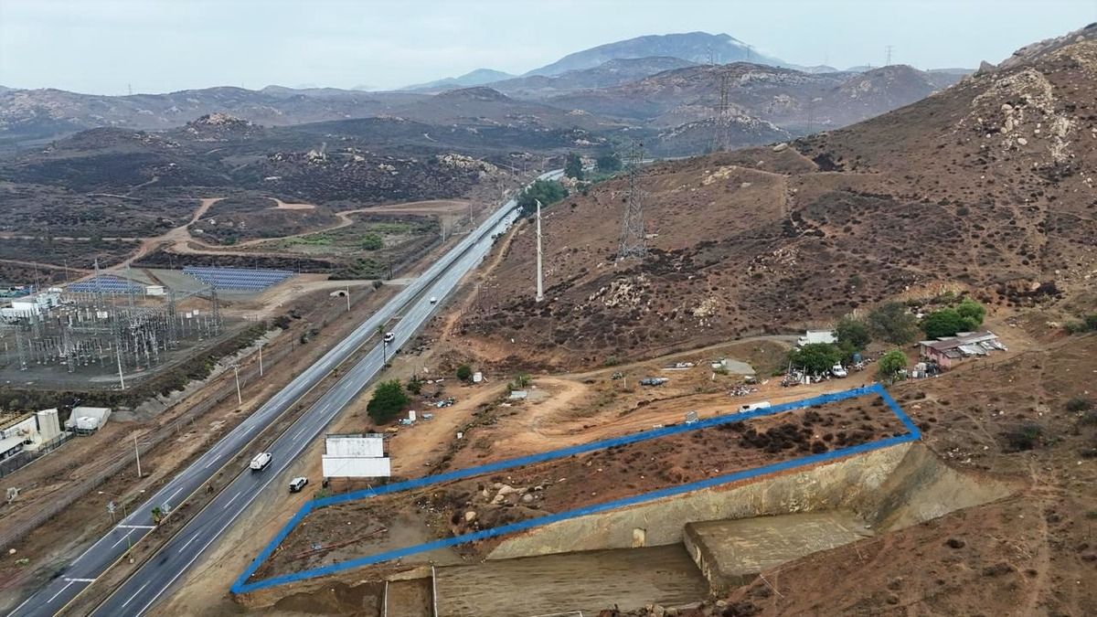TERRENO COMERCIAL EN VENTA CARRETERA LIBRE TECATE-TIJUANA - foto 5