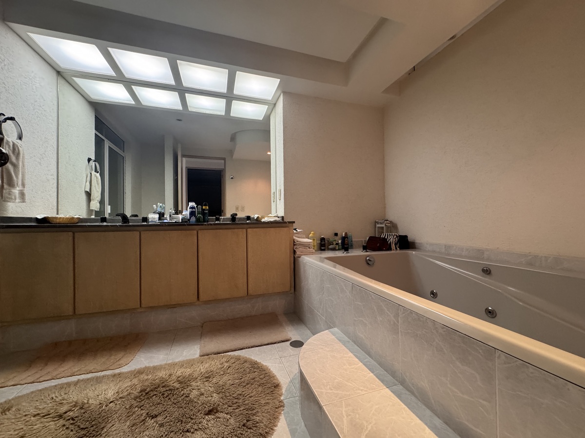 19 de 23: Baño recámara principal