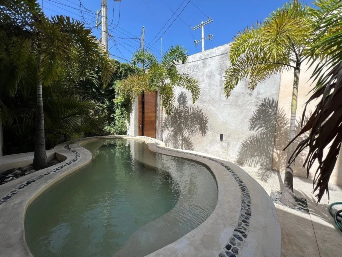 OPORTUNIDAD! Edificio de 4 departamentos por solo $3,950,000