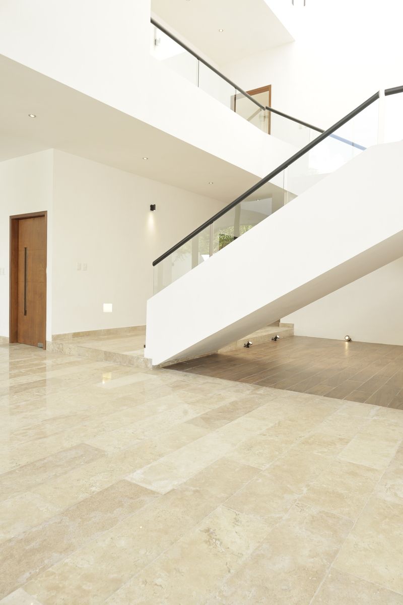 12 de 27: escalera doble altura